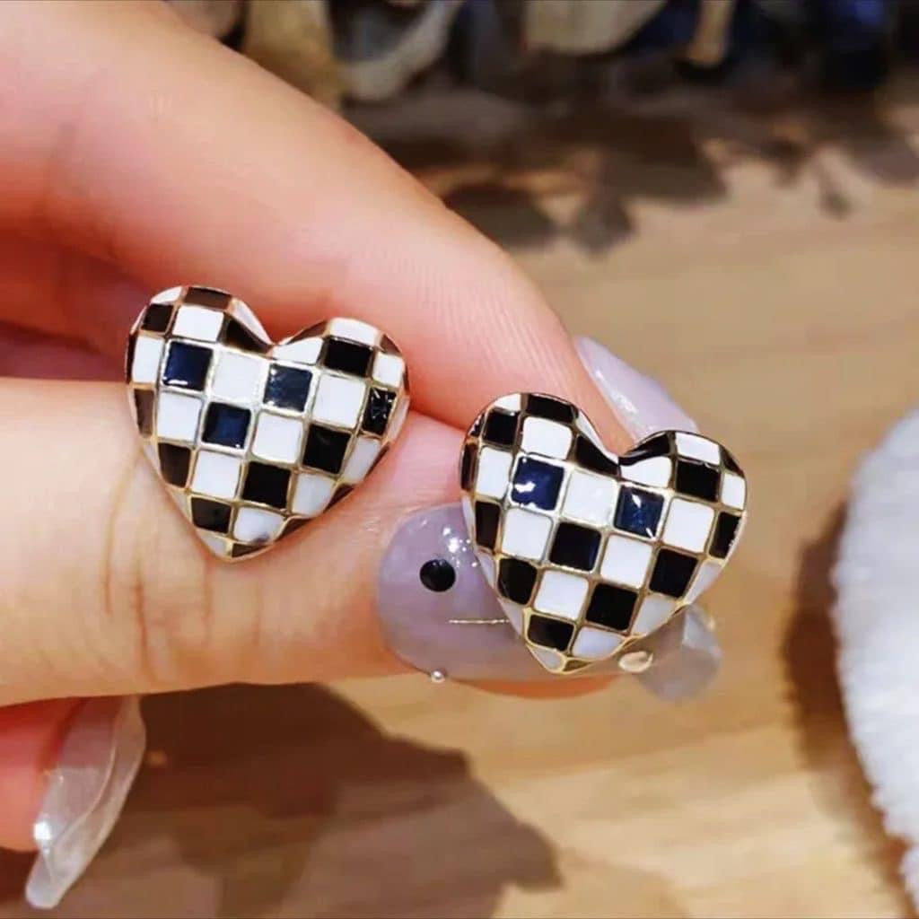 Checkered Heart Studs - Black & White