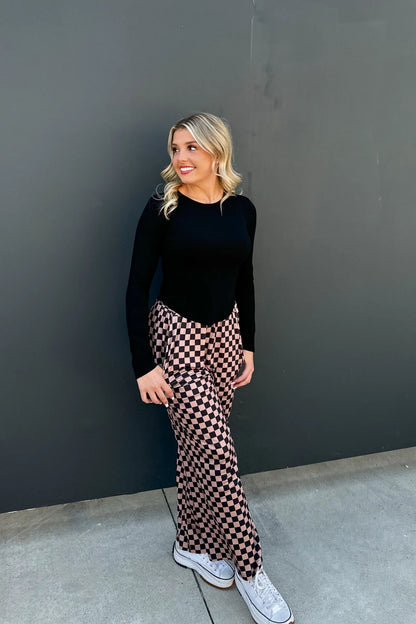 PREORDER: Elena Curve Hem Ribbed Top